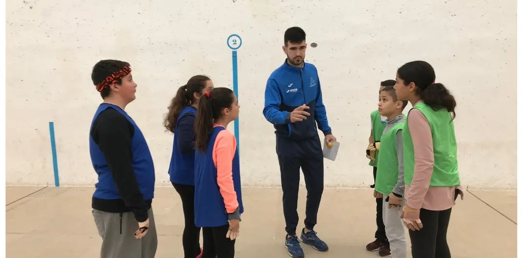 PILOTA VALENCIANA EN TU COLE