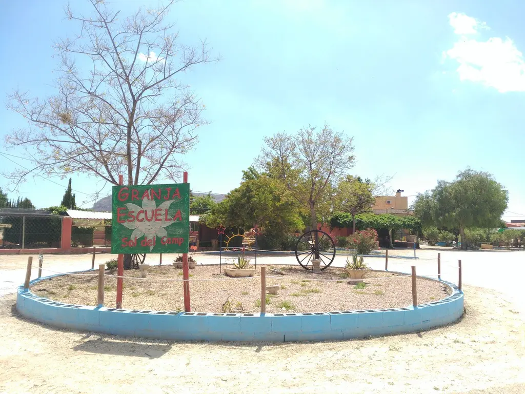 GRANJA ESCUELA SOL DEL CAMP (Agost, Alicante)