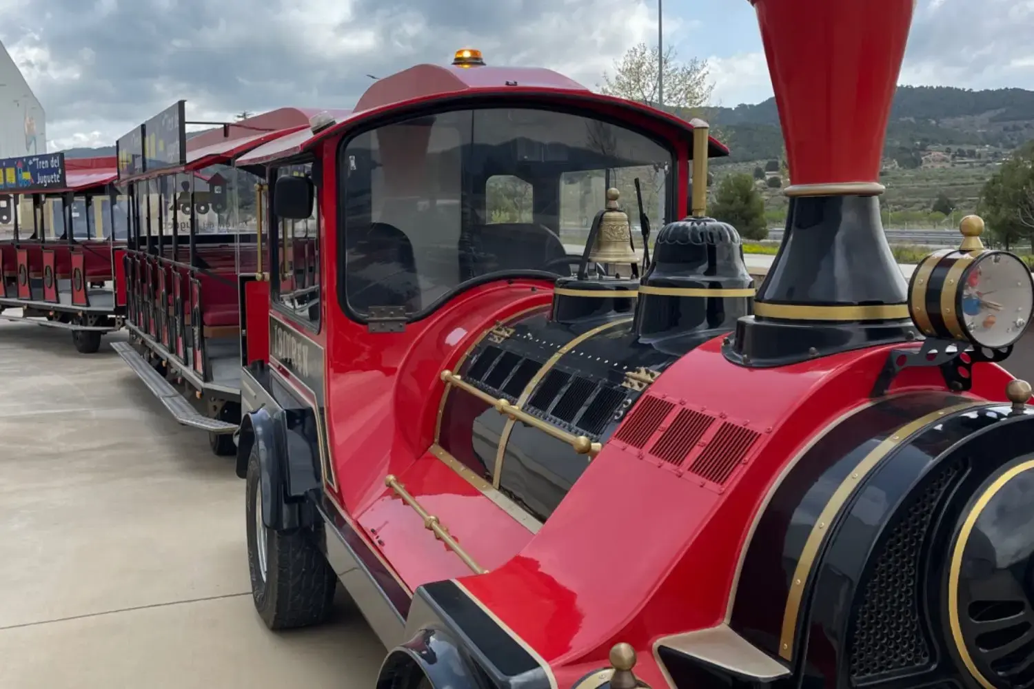 VIAJE AL VALLE DE LOS JUGUETES (Ibi, Alicante)